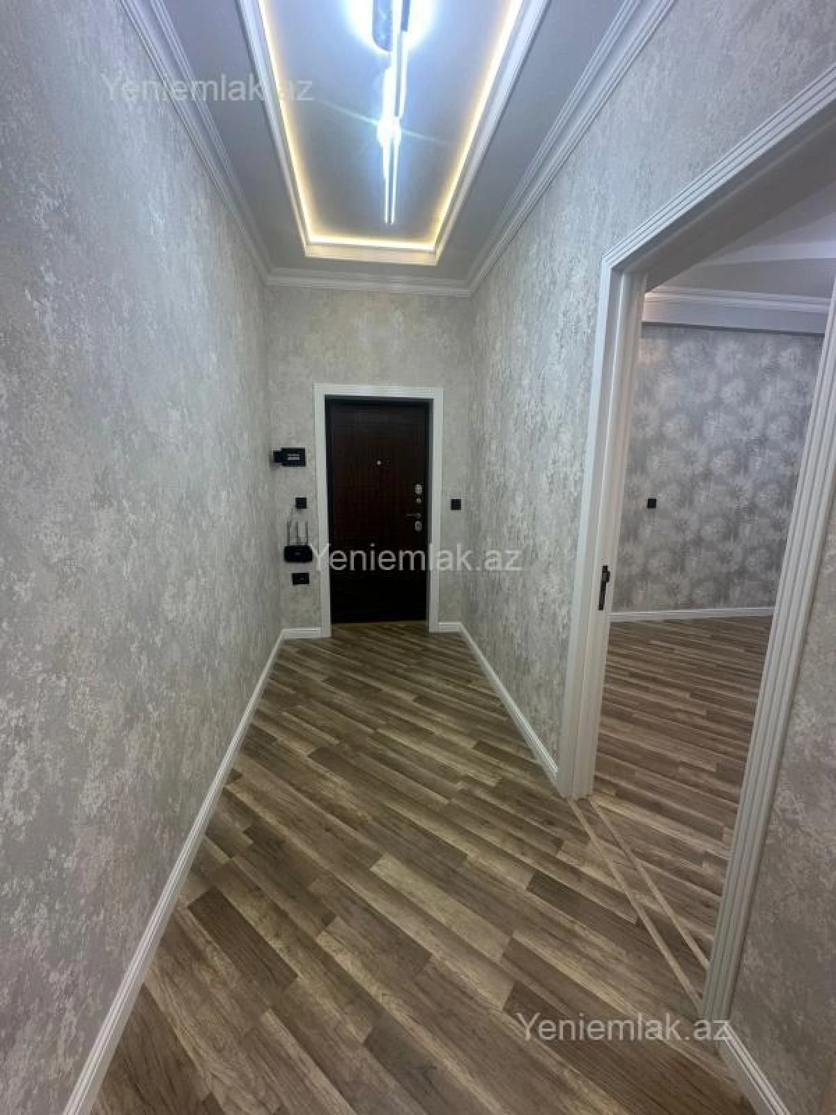 Satılır 2 otaqlı yeni tikili 64 m²