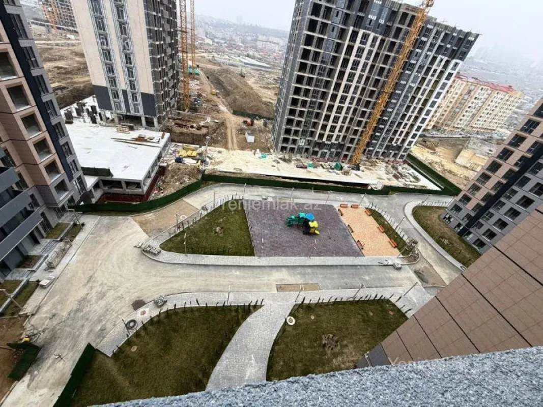 Satılır 4 otaqlı yeni tikili 127 m²