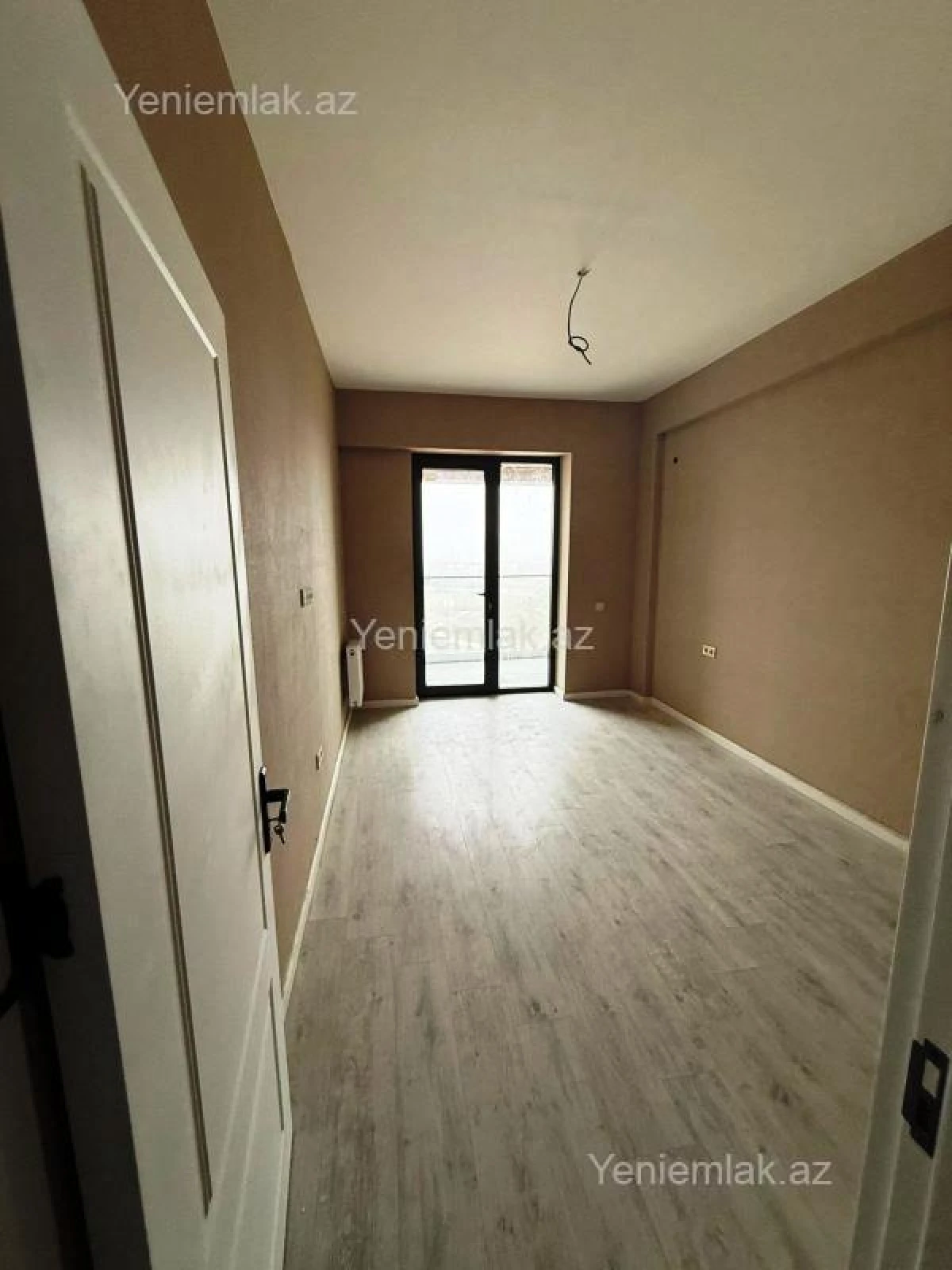 Satılır 4 otaqlı yeni tikili 127 m²