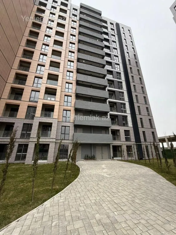 Satılır 4 otaqlı yeni tikili 127 m²