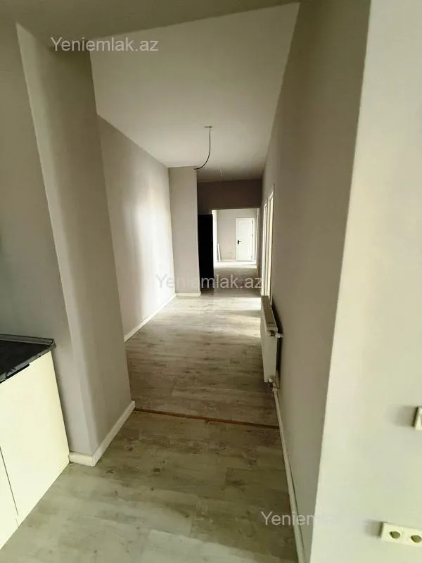 Satılır 4 otaqlı yeni tikili 127 m²
