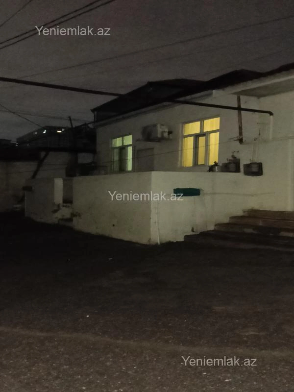 Satılır 4 otaqlı həyət evi 100 m²