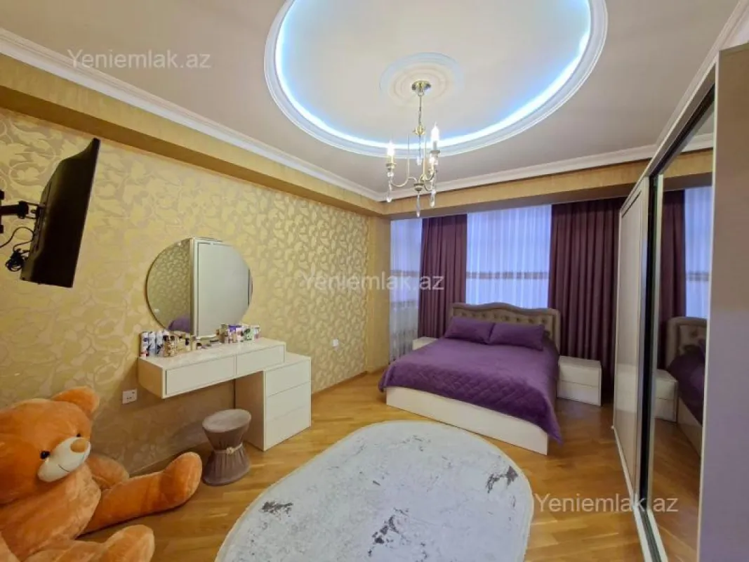 Satılır 3 otaqlı yeni tikili 73.5 m²