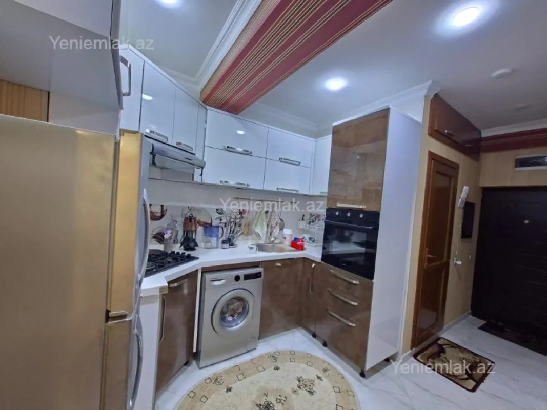 Satılır 3 otaqlı yeni tikili 73.5 m²