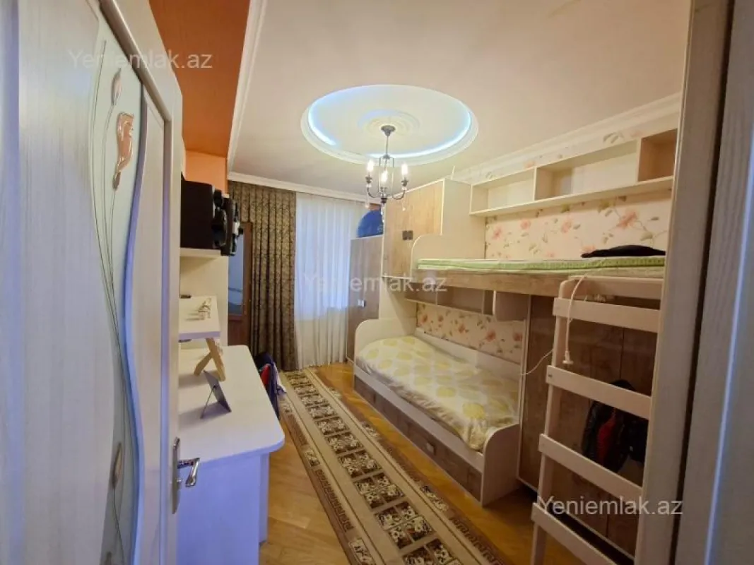 Satılır 3 otaqlı yeni tikili 73.5 m²