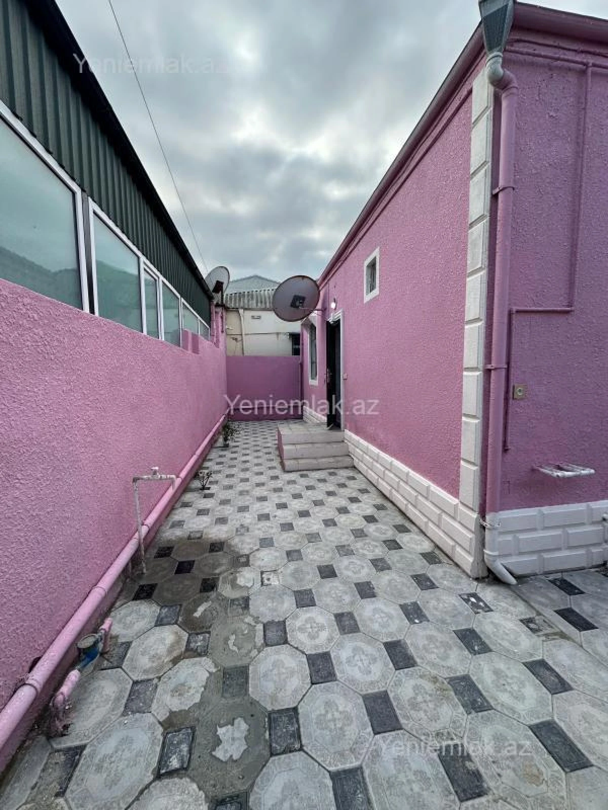 Satılır 2 otaqlı həyət evi 70 m²