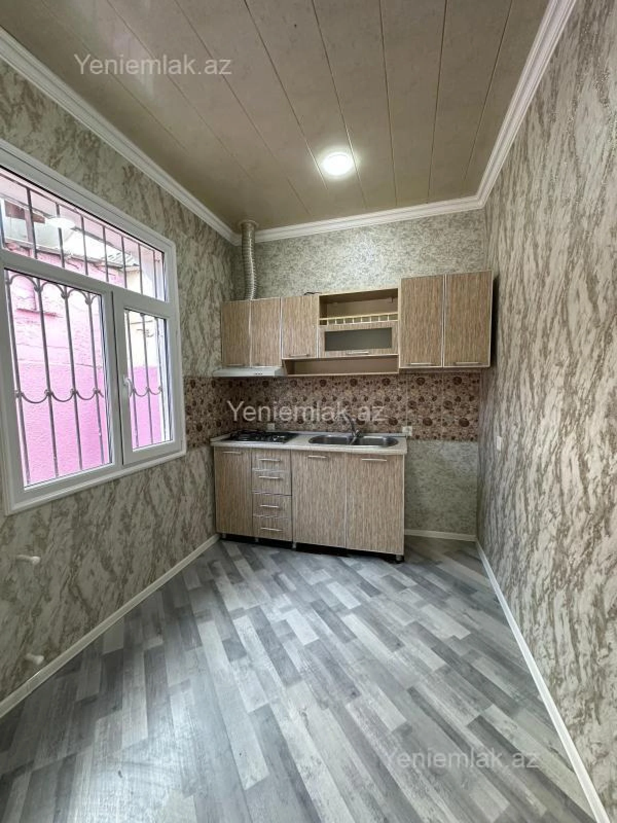Satılır 2 otaqlı həyət evi 70 m²