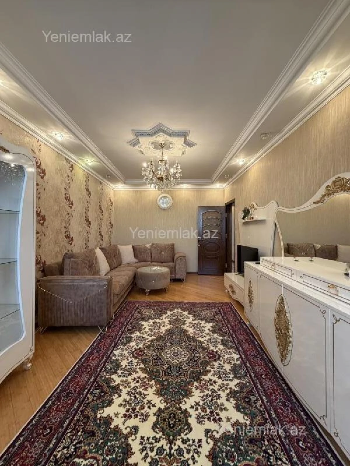 Satılır 3 otaqlı köhnə tikili 75 m²