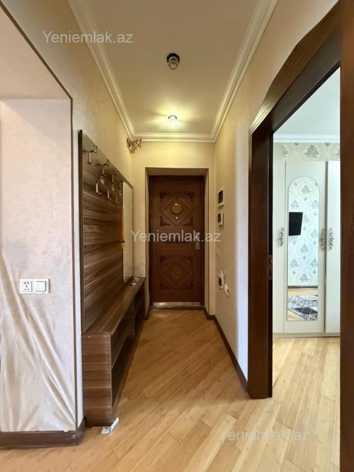 Satılır 3 otaqlı köhnə tikili 75 m²