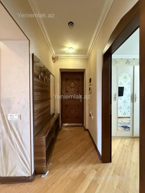 Satılır 3 otaqlı köhnə tikili 75 m²
