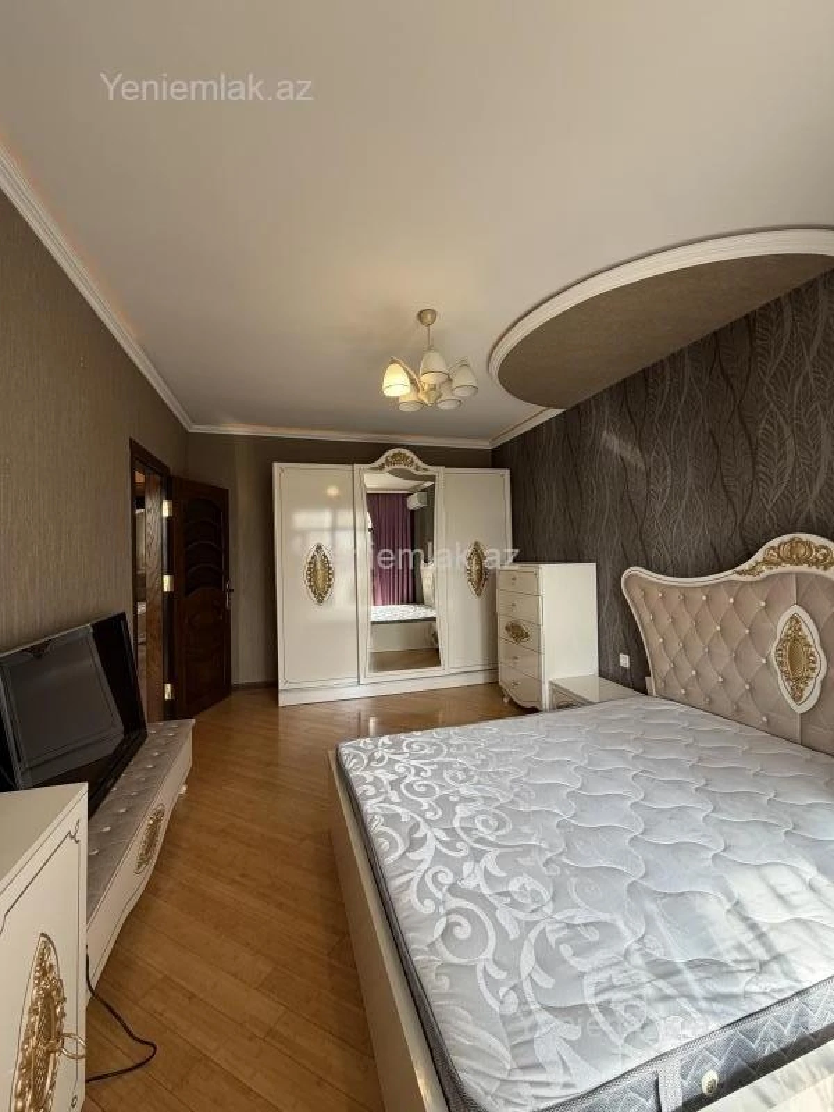 Satılır 3 otaqlı köhnə tikili 75 m²