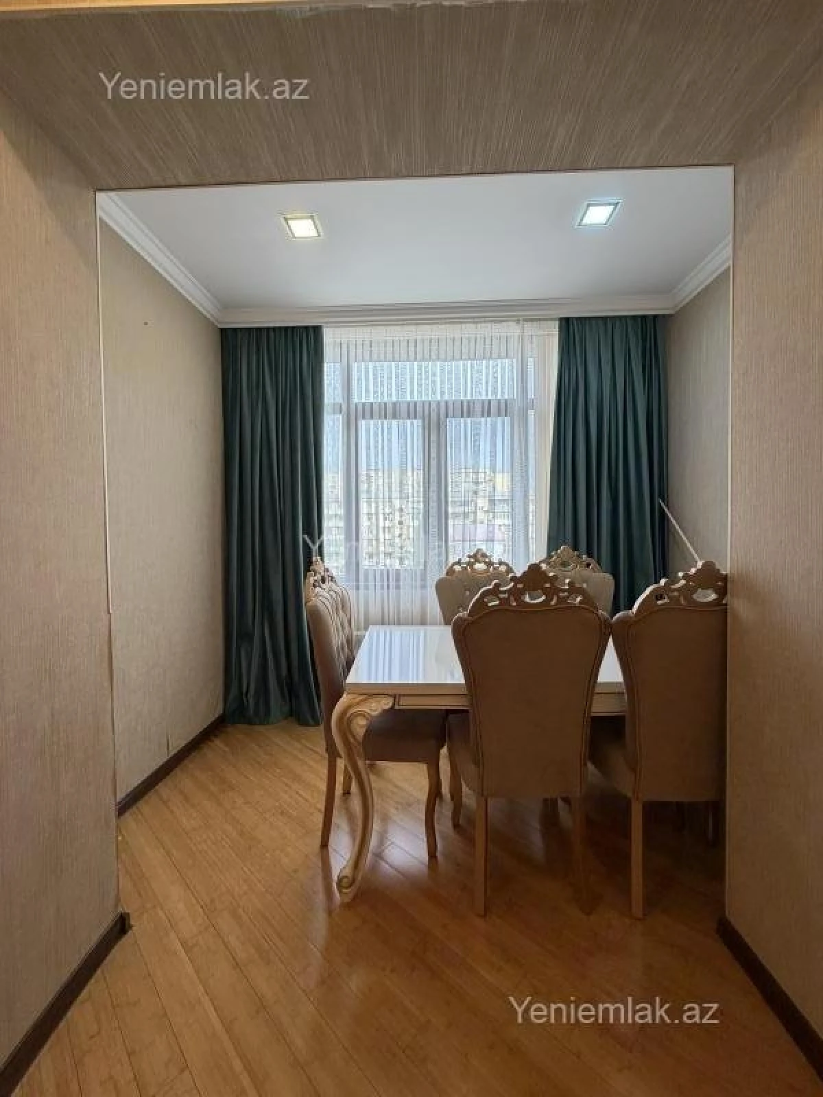 Satılır 3 otaqlı köhnə tikili 75 m²