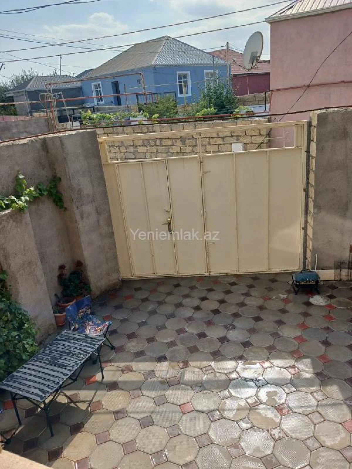 Satılır 3 otaqlı həyət evi 100 m²