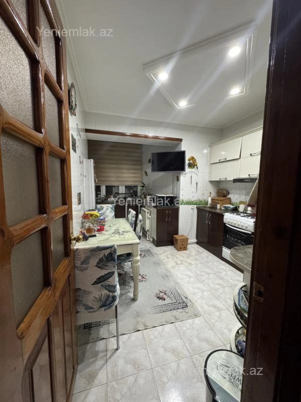 Satılır 4 otaqlı köhnə tikili 110 m²