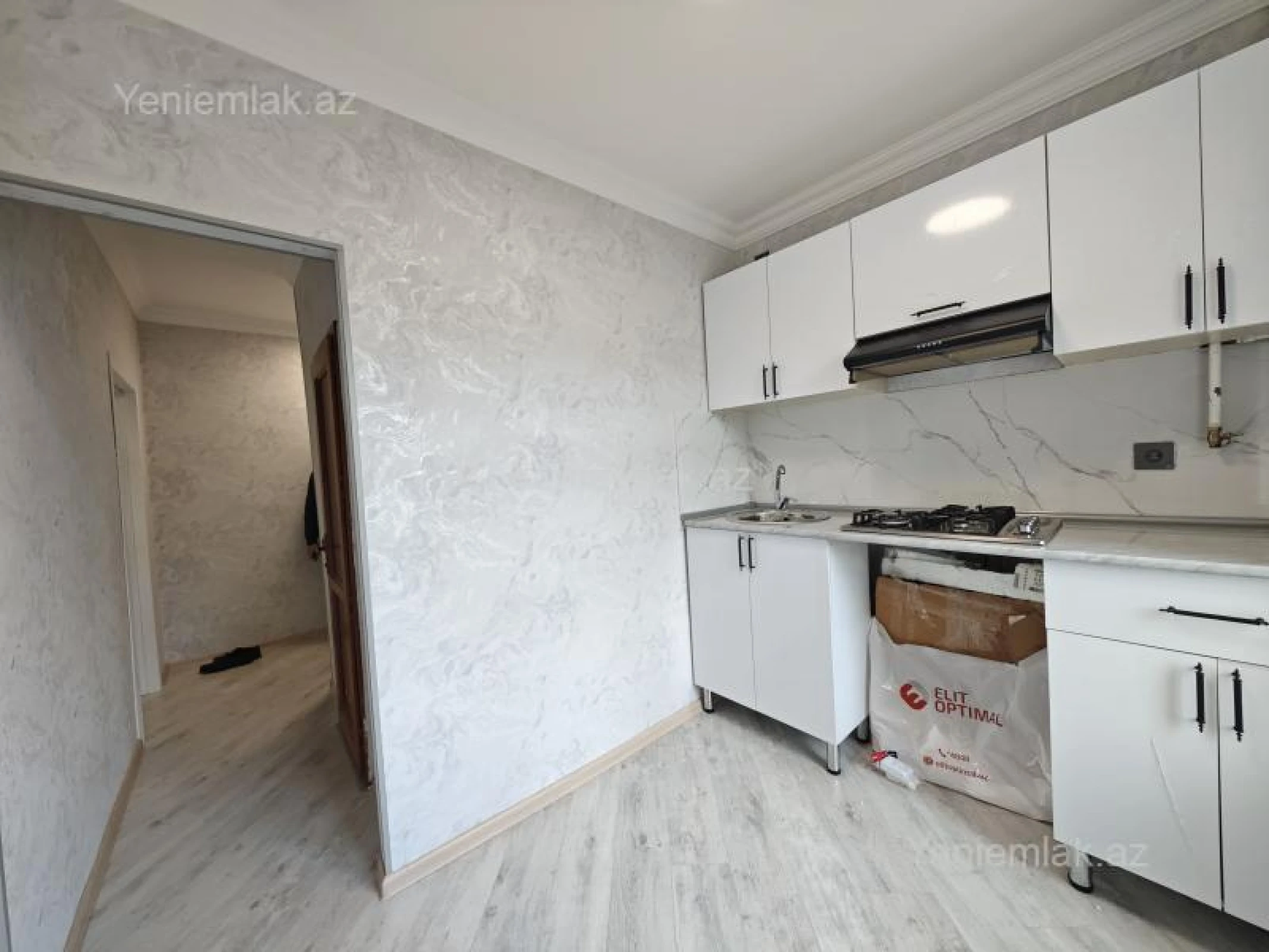 Satılır 2 otaqlı köhnə tikili 50 m²