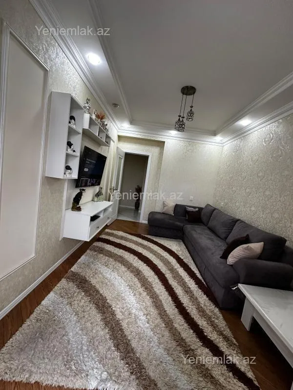 Satılır 2 otaqlı yeni tikili 60 m²