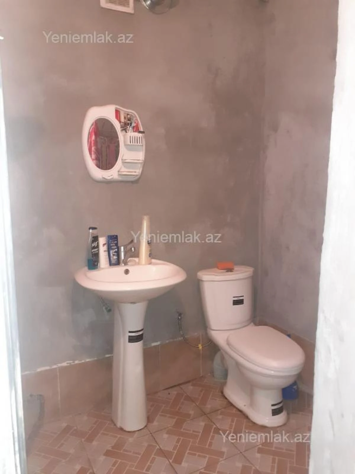 Satılır 2 otaqlı yeni tikili 61 m²