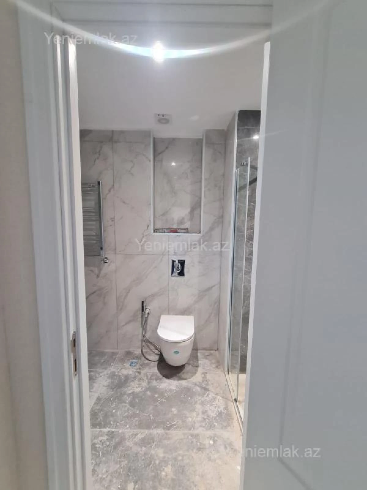 Satılır 3 otaqlı yeni tikili 75 m²