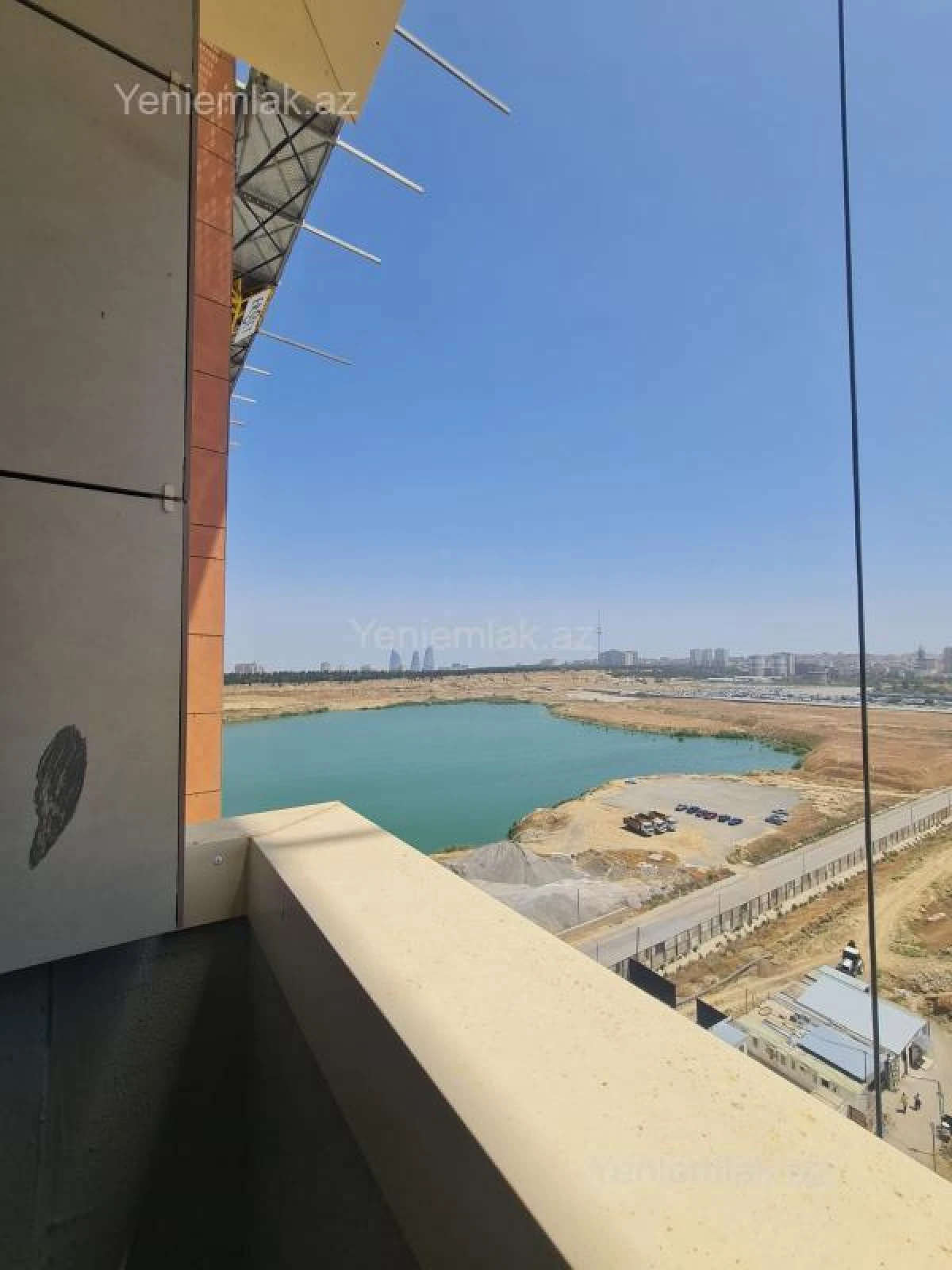 Satılır 3 otaqlı yeni tikili 75 m²