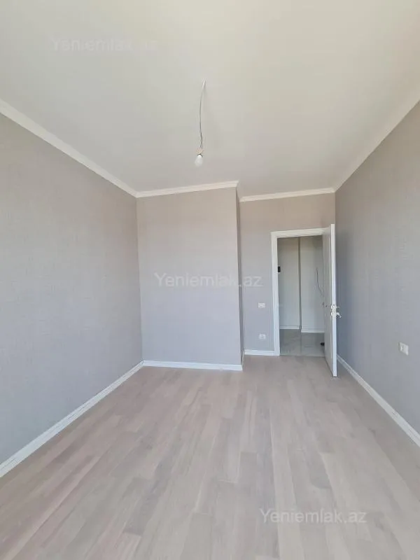 Satılır 3 otaqlı yeni tikili 75 m²