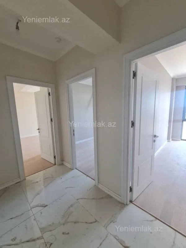 Satılır 3 otaqlı yeni tikili 75 m²