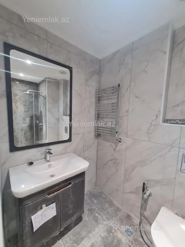 Satılır 3 otaqlı yeni tikili 75 m²