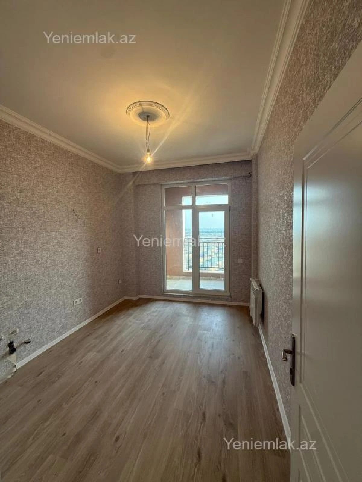 Satılır 2 otaqlı yeni tikili 93 m²