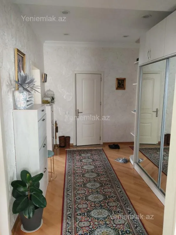 Satılır 2 otaqlı yeni tikili 80 m²