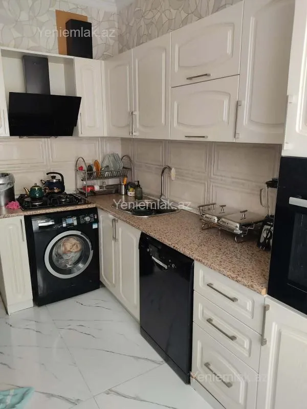 Satılır 2 otaqlı yeni tikili 80 m²