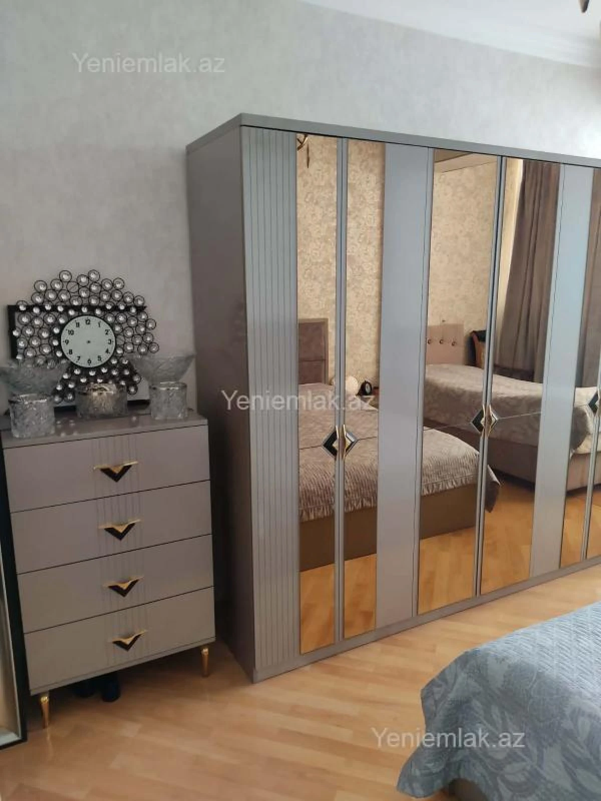 Satılır 2 otaqlı yeni tikili 80 m²