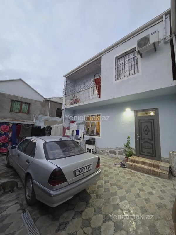 Satılır 4 otaqlı həyət evi 120 m²