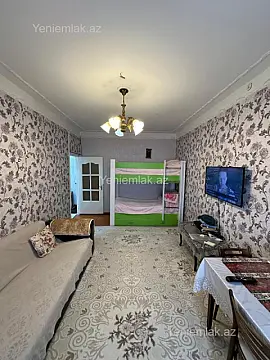 Satılır 2 otaqlı köhnə tikili 55 m²