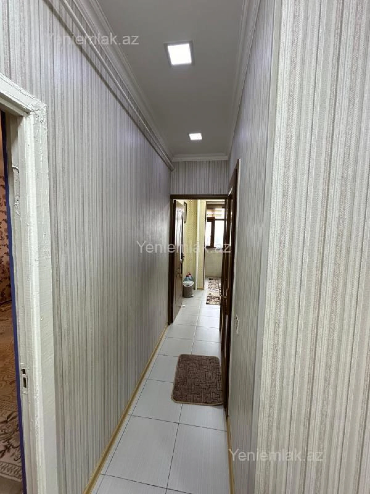 Satılır 2 otaqlı köhnə tikili 55 m²