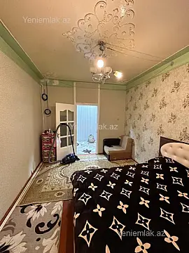 Satılır 2 otaqlı köhnə tikili 55 m²