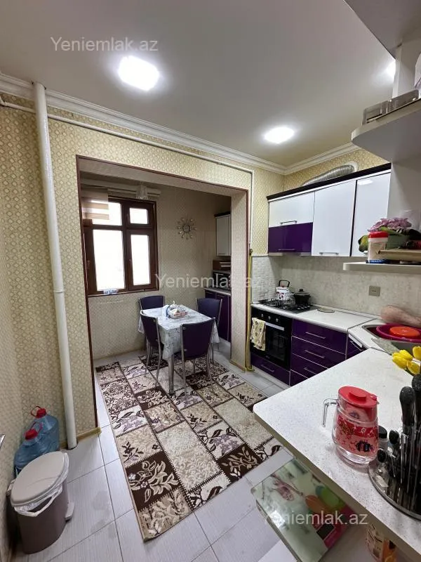 Satılır 2 otaqlı köhnə tikili 55 m²