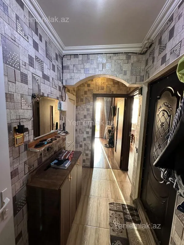 Satılır 2 otaqlı köhnə tikili 55 m²