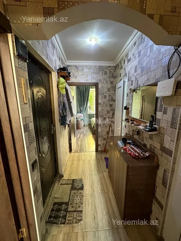 Satılır 2 otaqlı köhnə tikili 55 m²