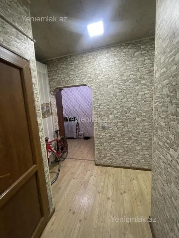 Satılır 4 otaqlı köhnə tikili 96 m²