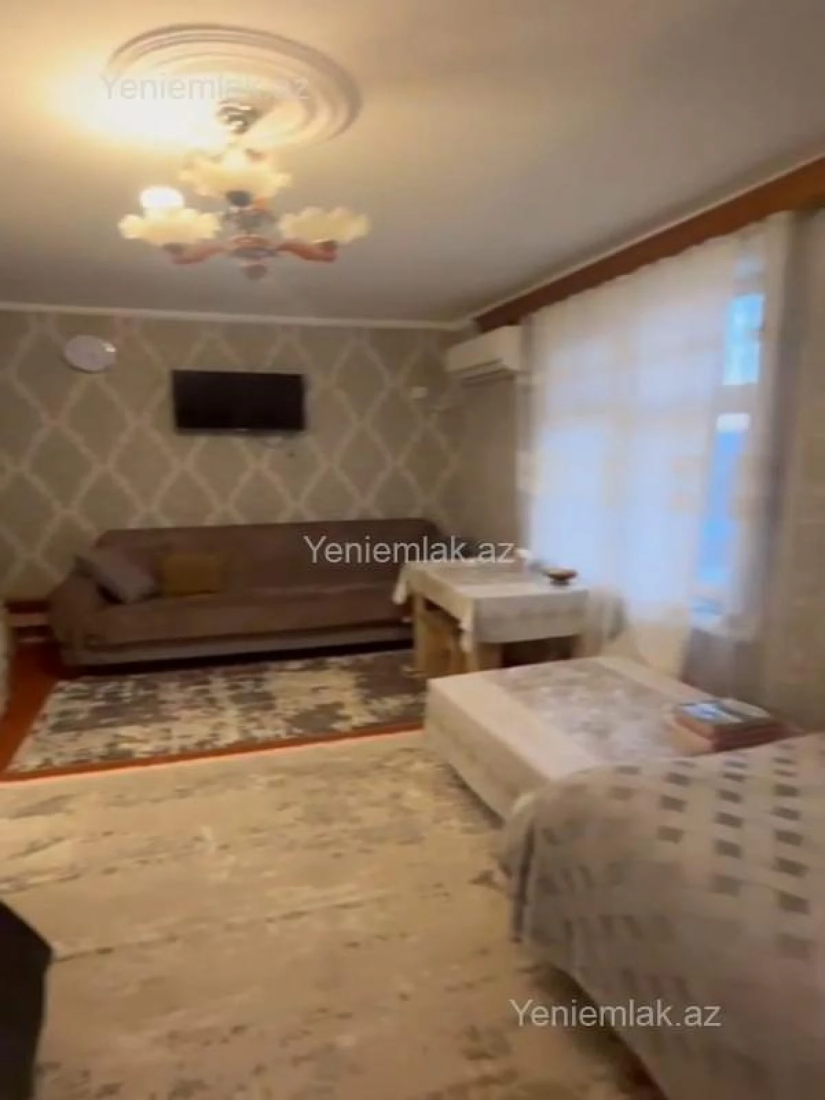 Satılır 1 otaqlı köhnə tikili 42 m²