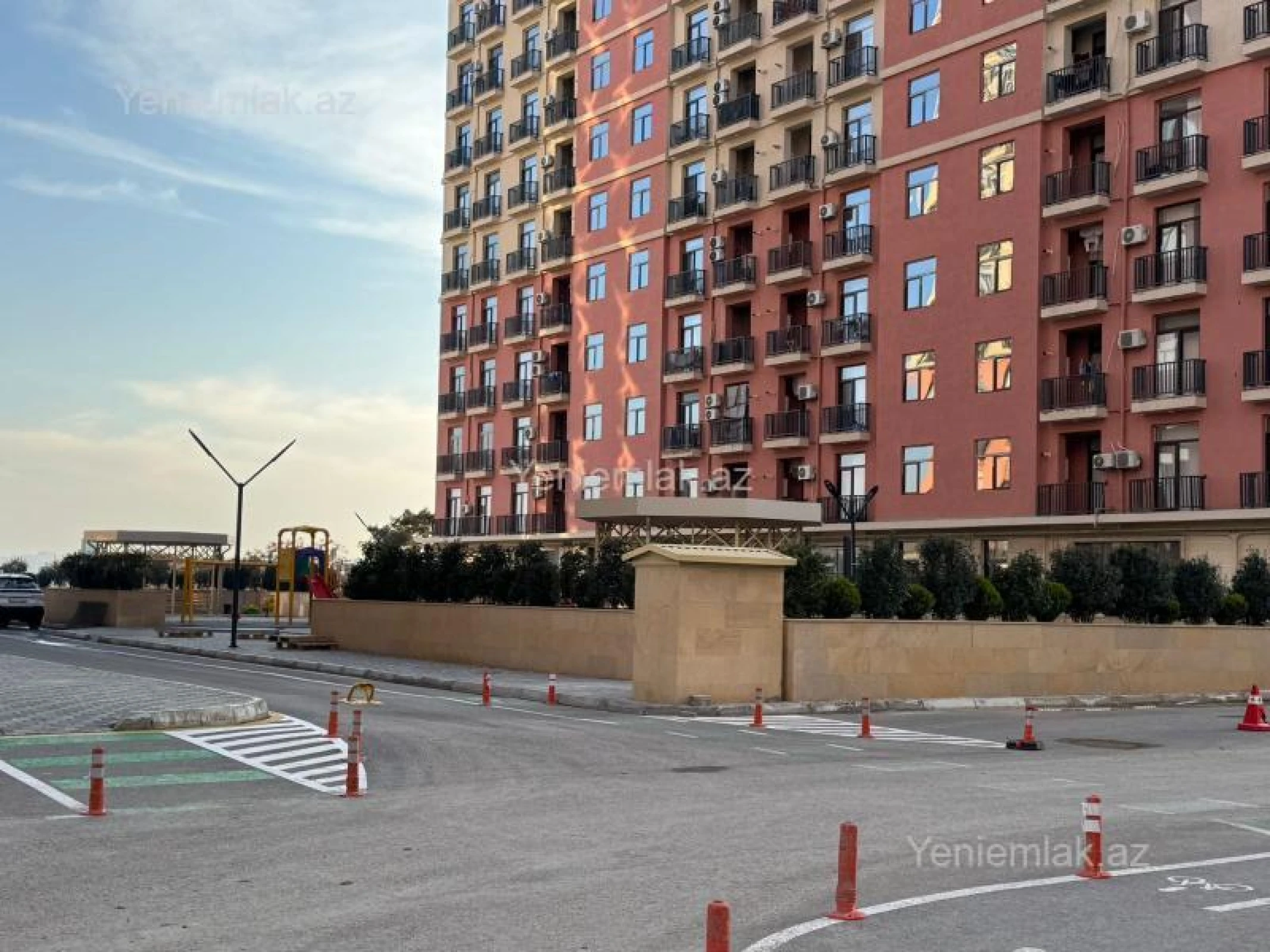 Satılır 2 otaqlı yeni tikili 80 m²