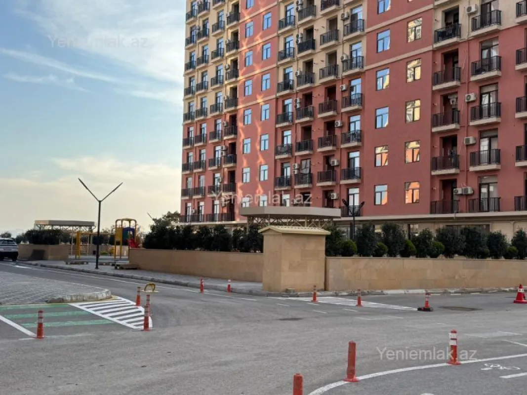 Satılır 2 otaqlı yeni tikili 80 m²