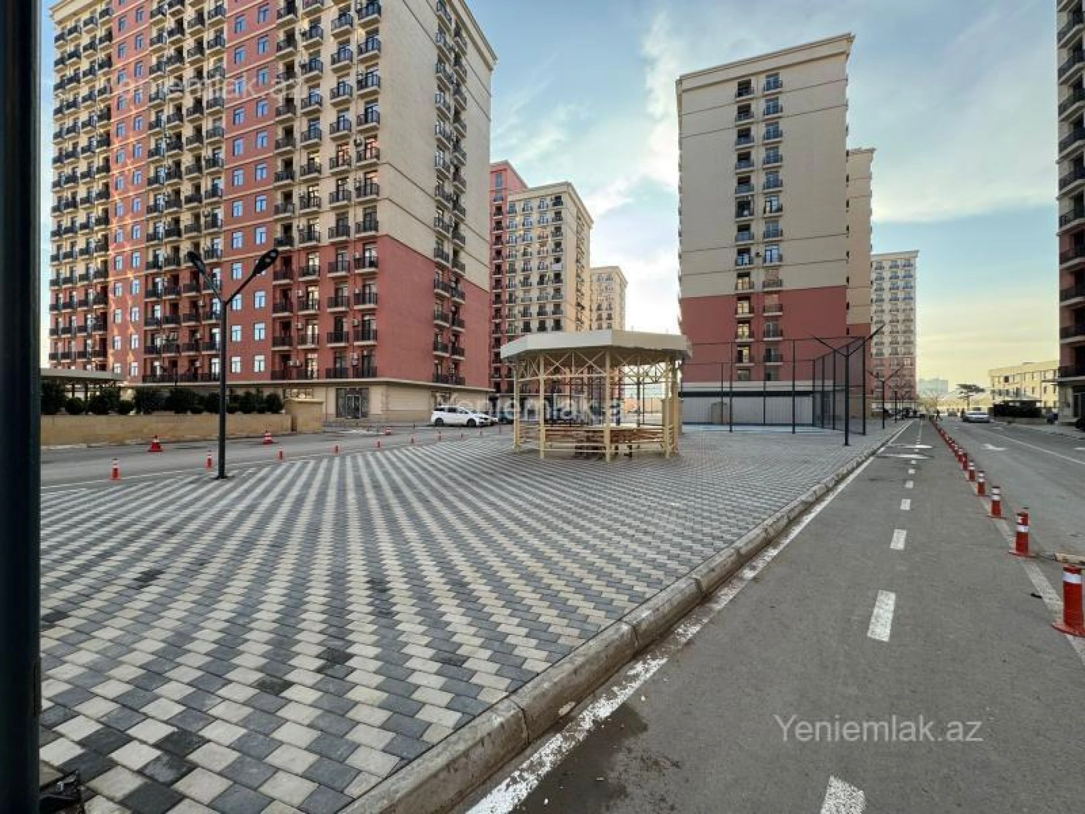 Satılır 2 otaqlı yeni tikili 80 m²