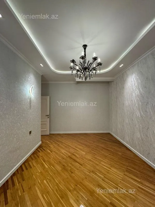 Satılır 2 otaqlı yeni tikili 80 m²