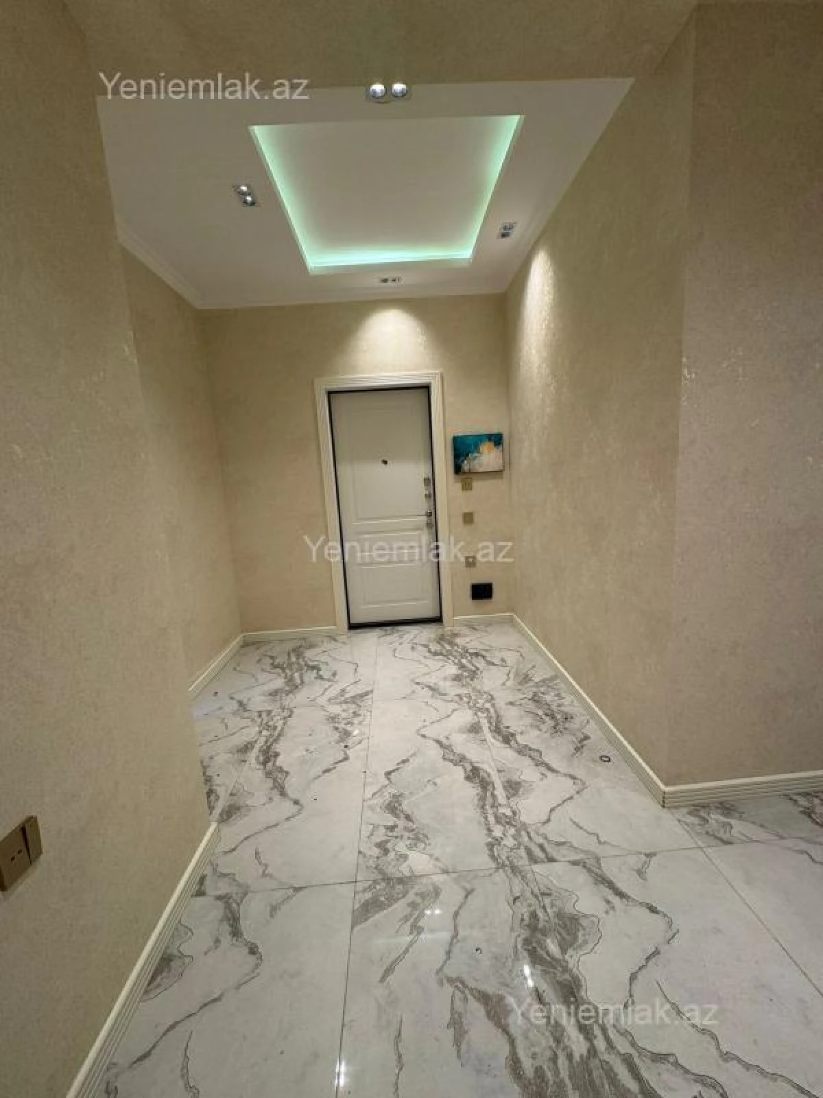 Satılır 2 otaqlı yeni tikili 80 m²