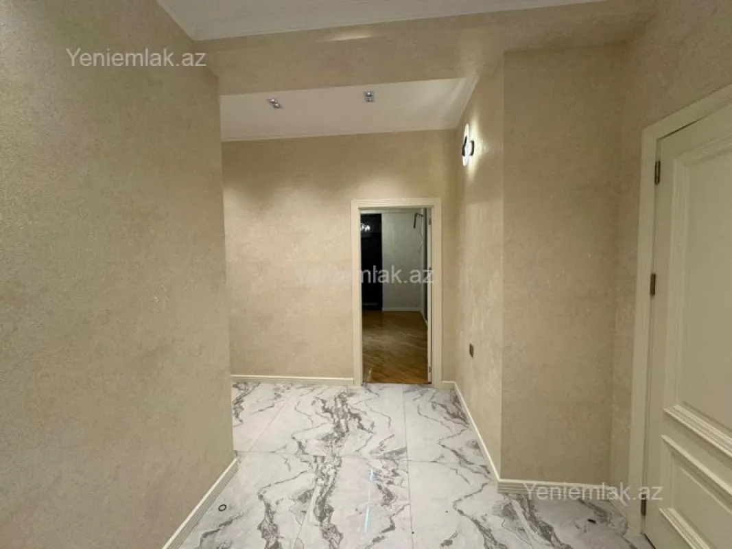 Satılır 2 otaqlı yeni tikili 80 m²