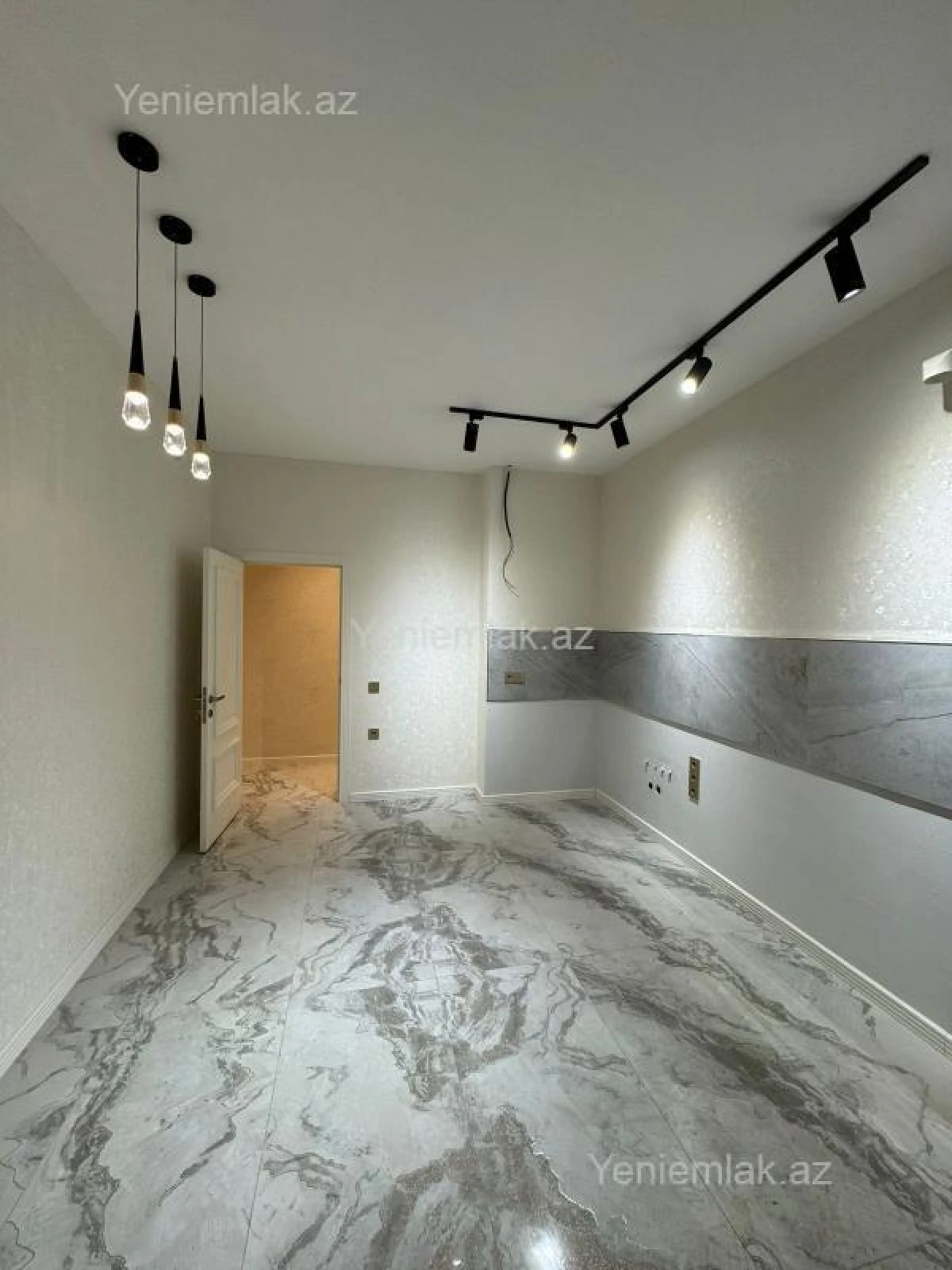 Satılır 2 otaqlı yeni tikili 80 m²