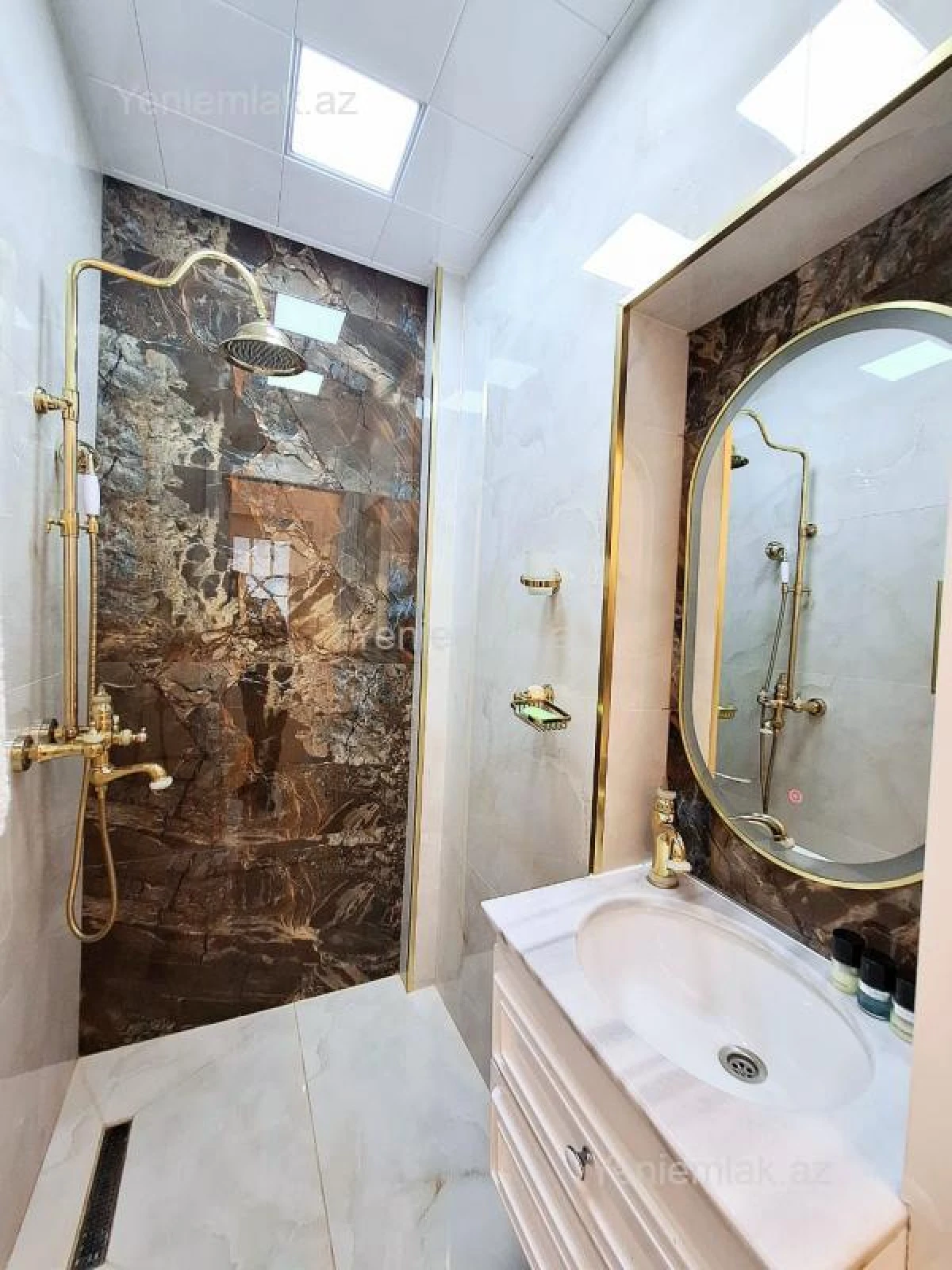 Satılır 4 otaqlı yeni tikili 105 m²