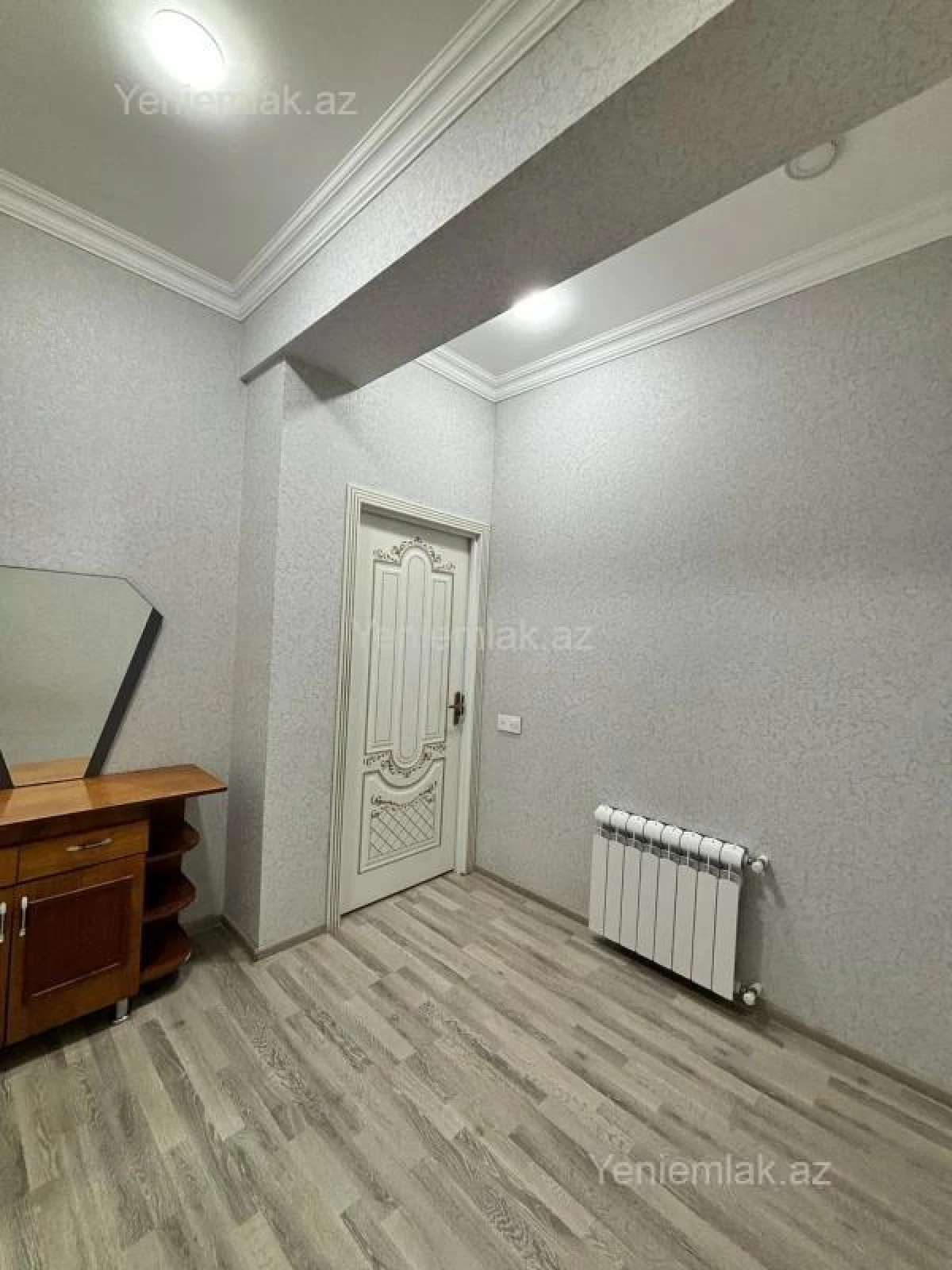 Satılır 3 otaqlı yeni tikili 65 m²