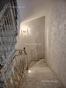 Satılır 4 otaqlı həyət evi 228 m²