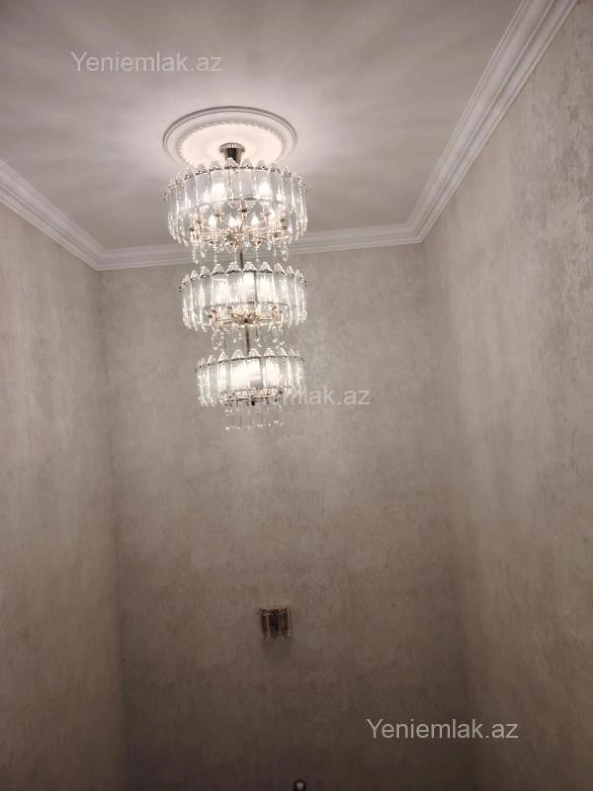 Satılır 4 otaqlı həyət evi 228 m²